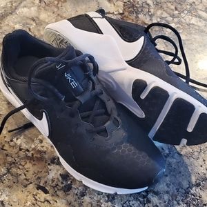 Womens basketball shoes